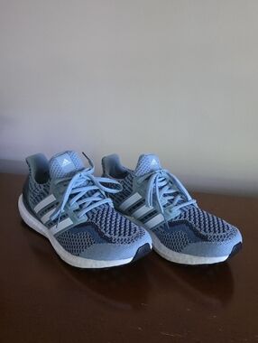 adidas Ultraboost 5.0 DNA Light Blue and Navy Knit Running Sneakers